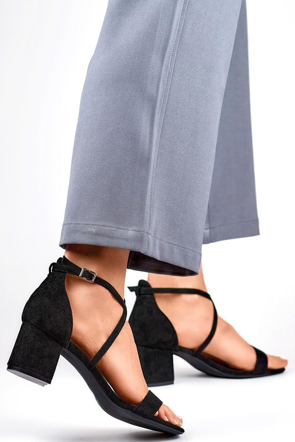 Sandalen mit Absatz model 194869 PRIMO