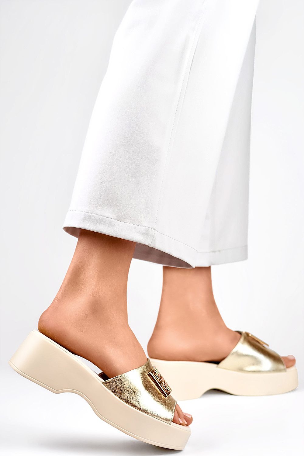 Pantoletten model 194871 PRIMO