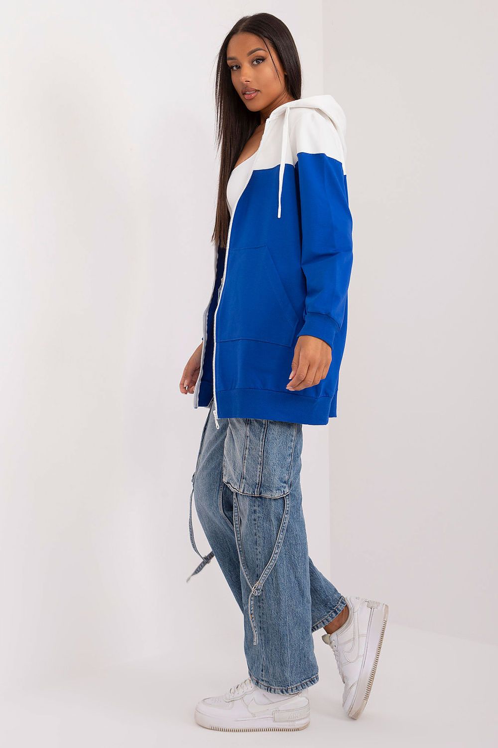Sweater model 197077 Relevance