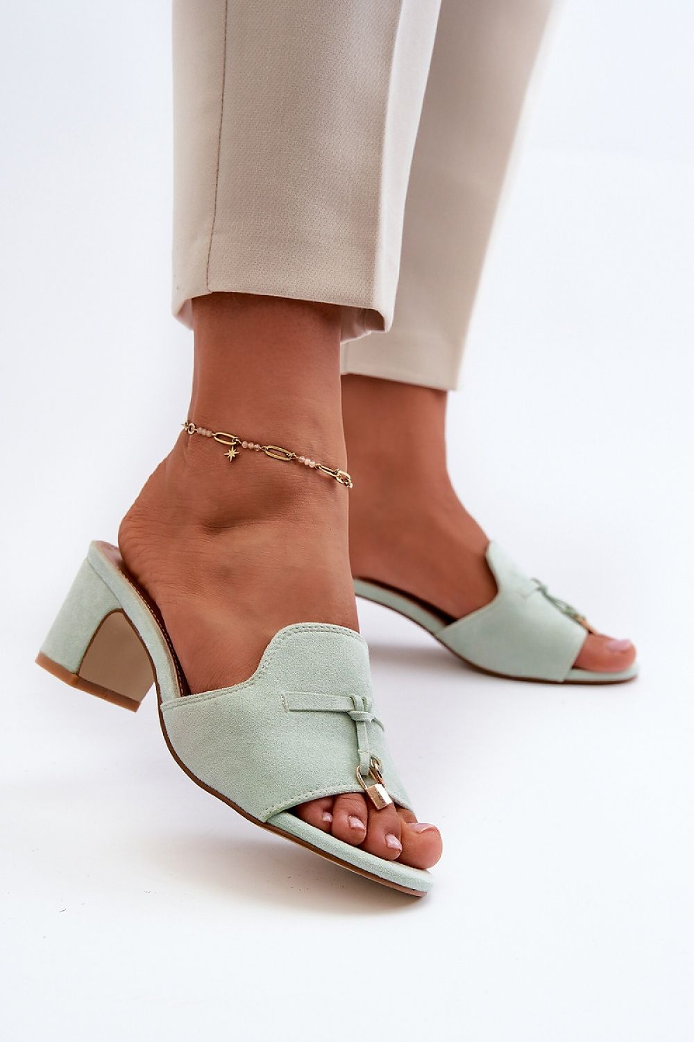 Pantoletten model 198675 Step in style