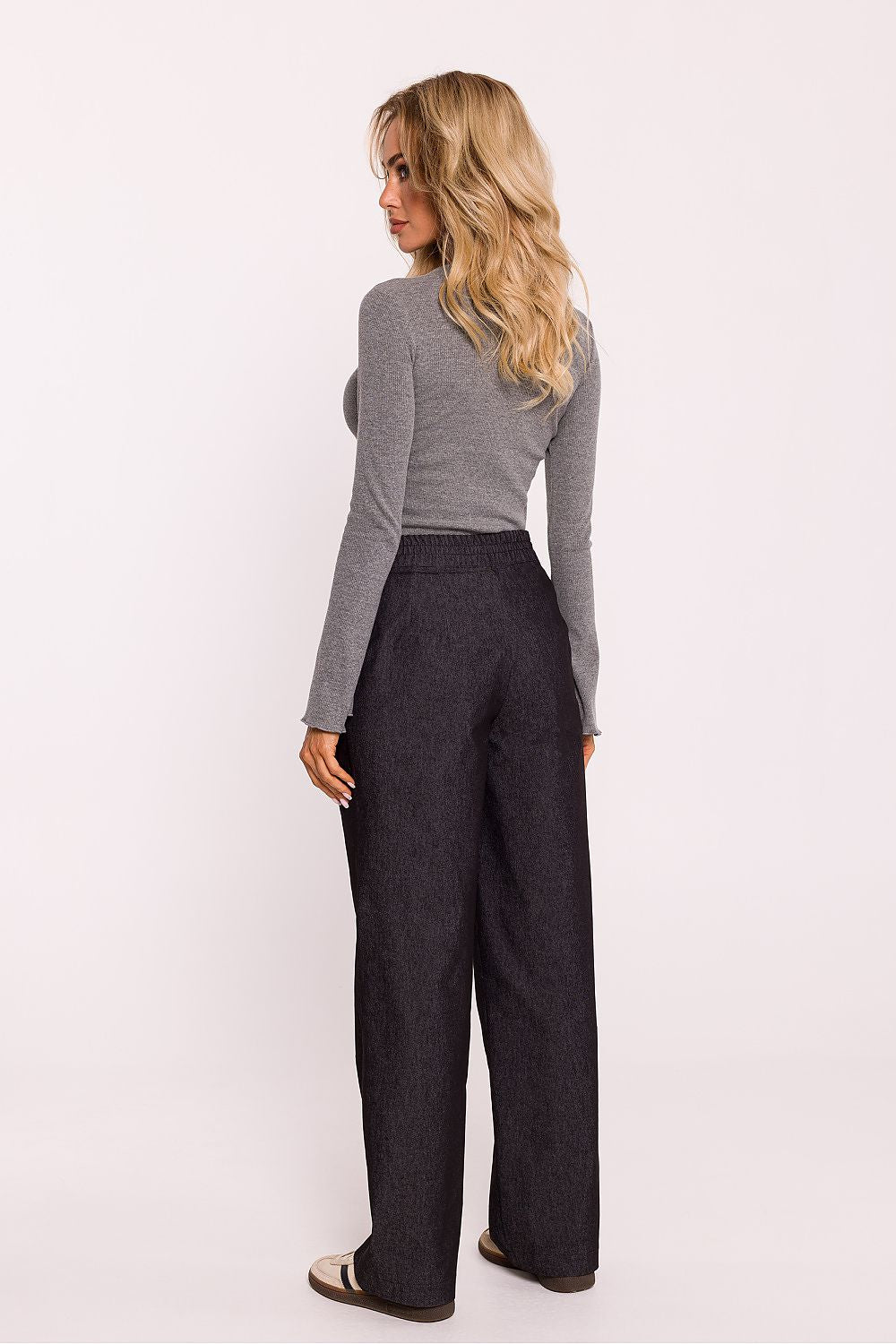 Lange Hose model 199681 Moe