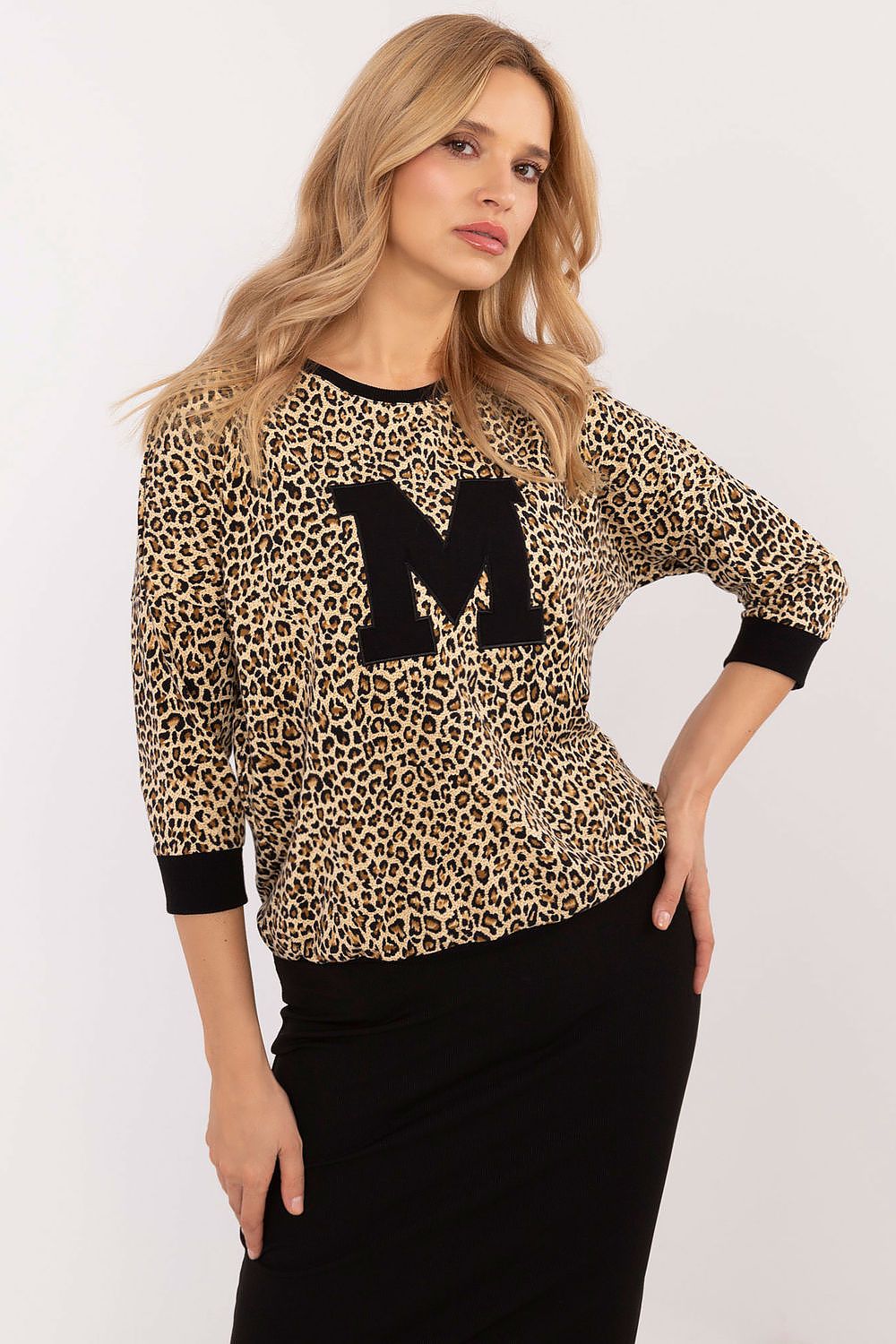 Bluse model 201833 Relevance