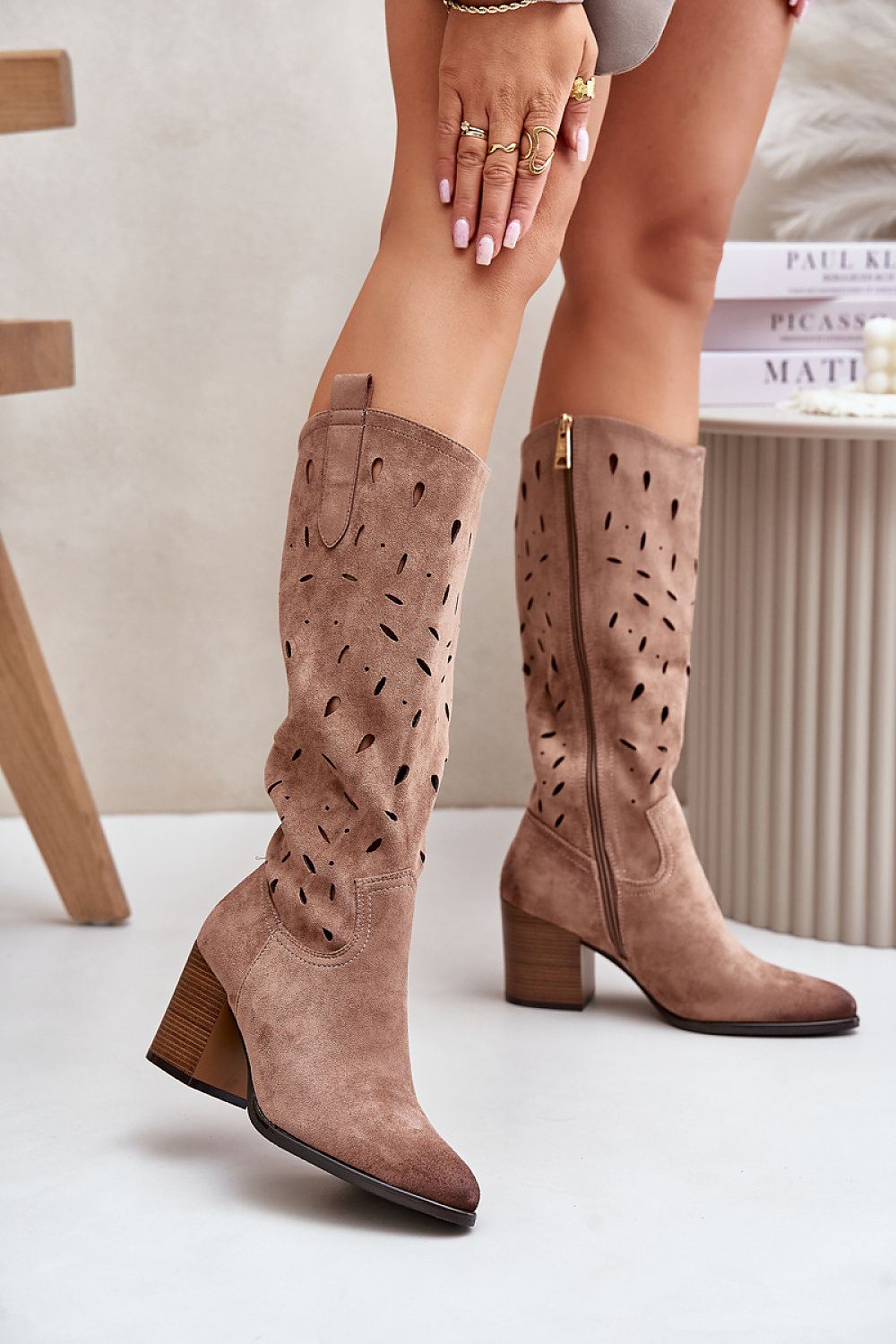 Stiefel mit Absätzen model 202108 Step in style