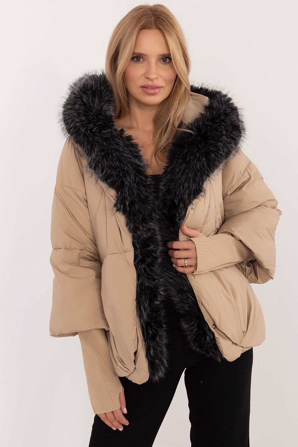 Jacke model 202247 MBM