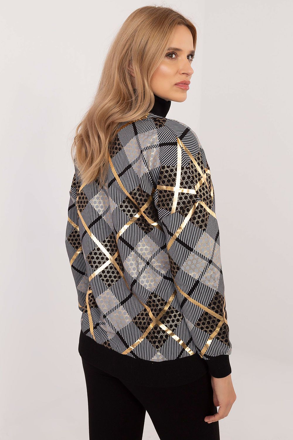 Sweater model 203685 Factory Price