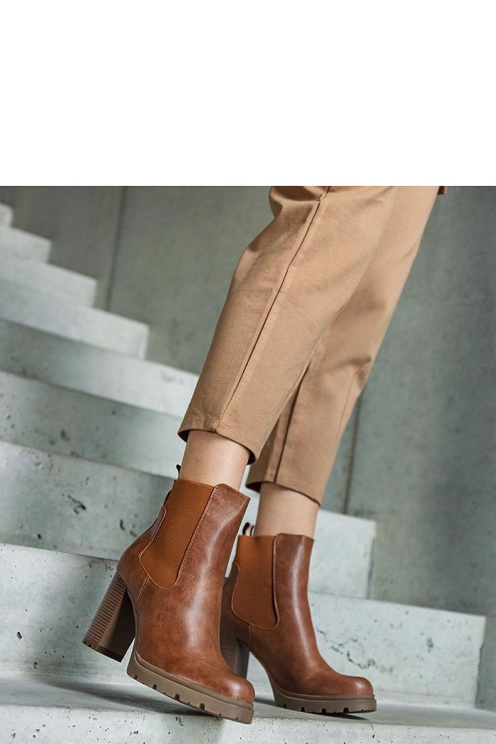 Stiefeletten mit Absatz model 206440 Solea