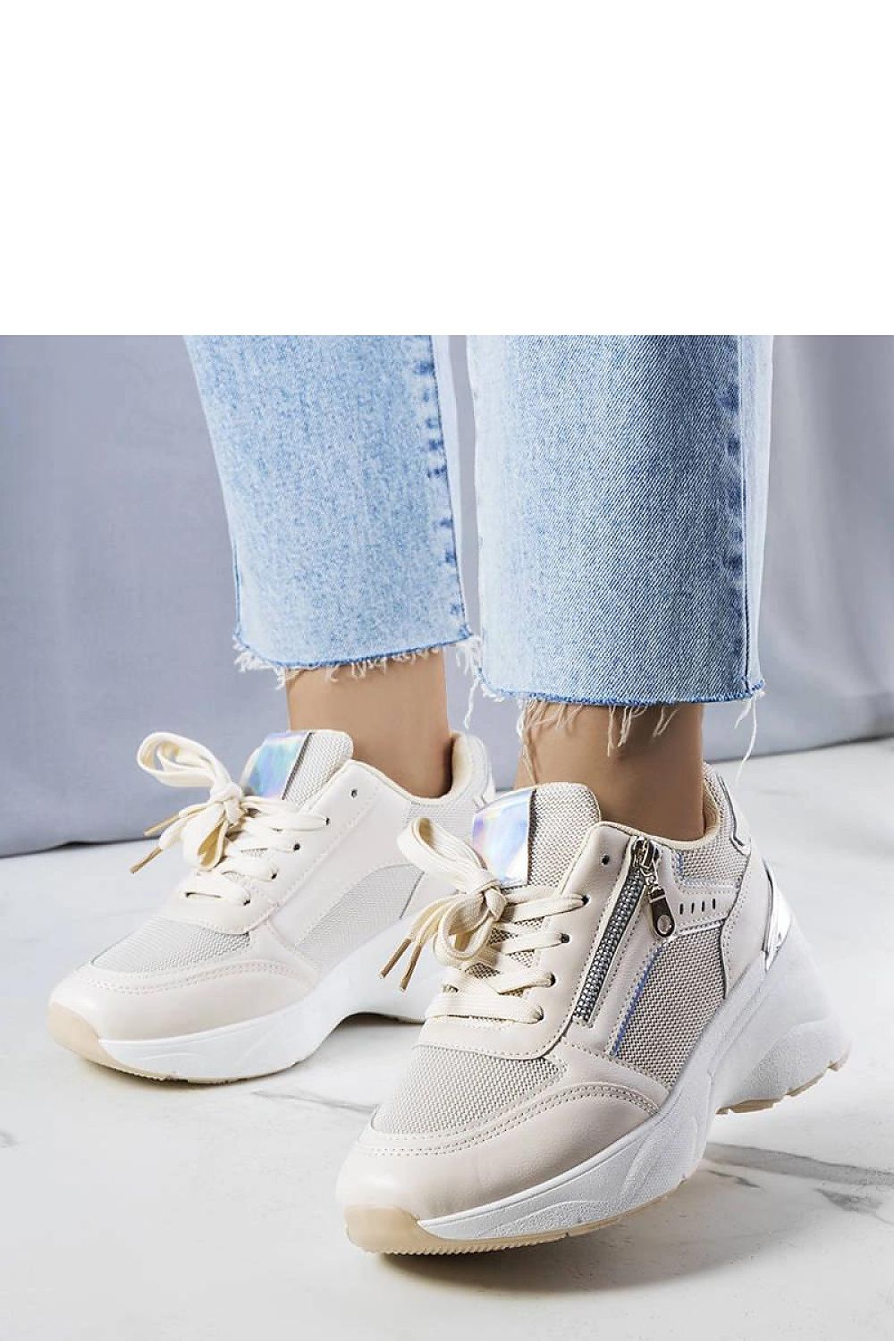 Sneakers model 207114 Solea