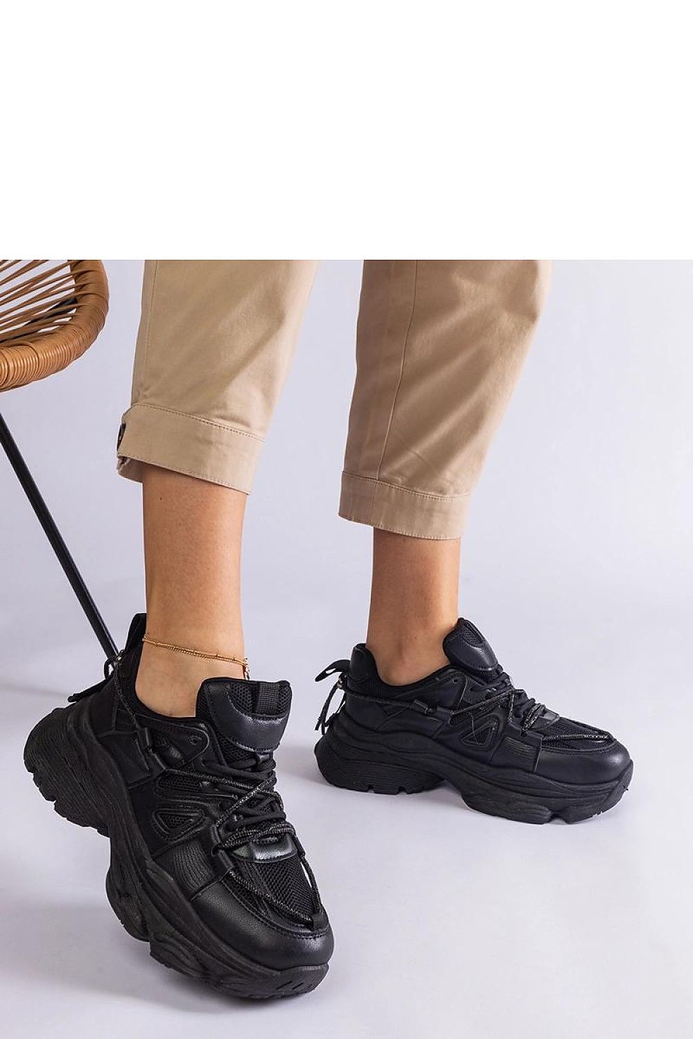 Sneakers model 207120 Solea