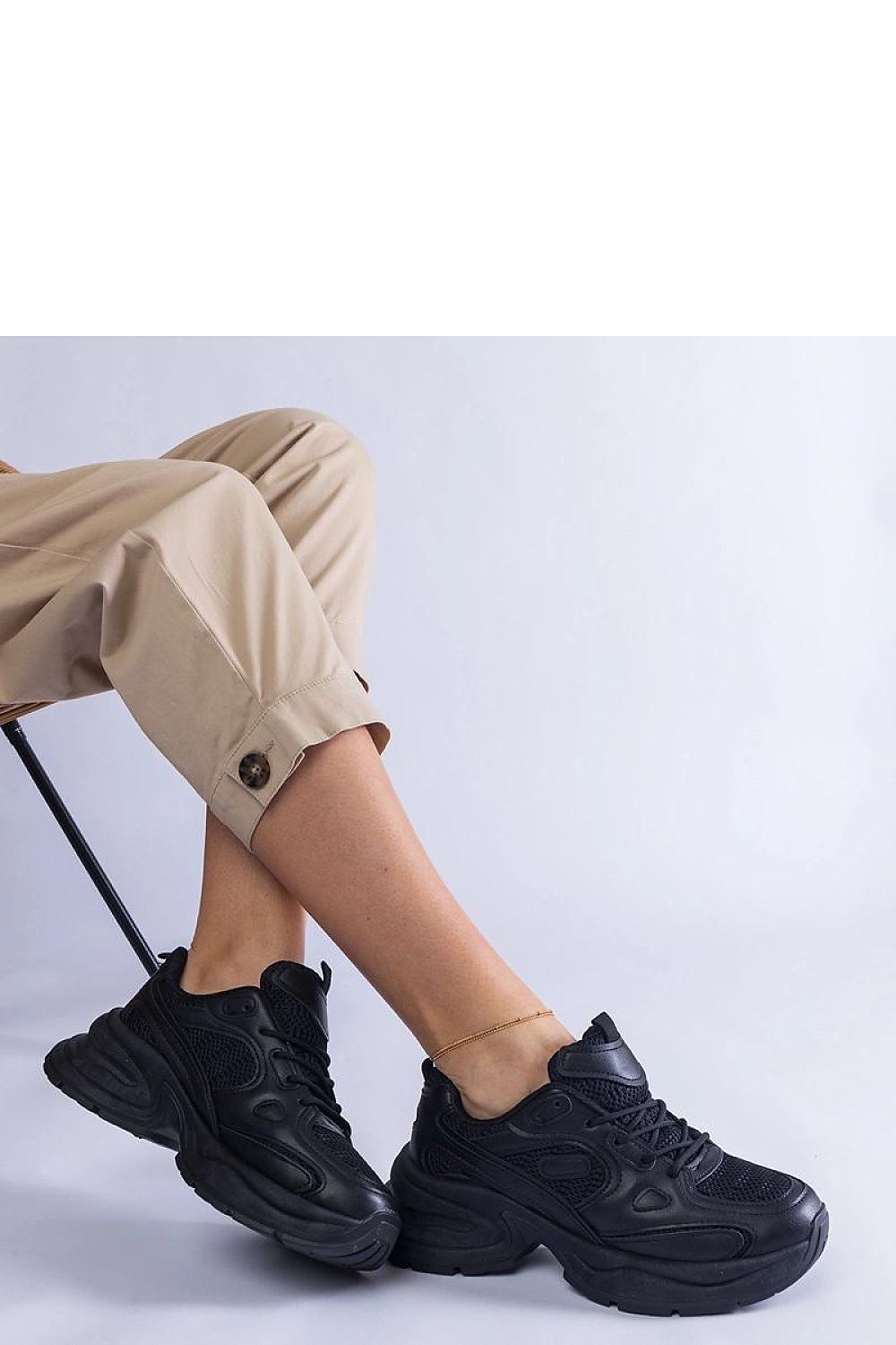 Sneakers model 207130 Solea