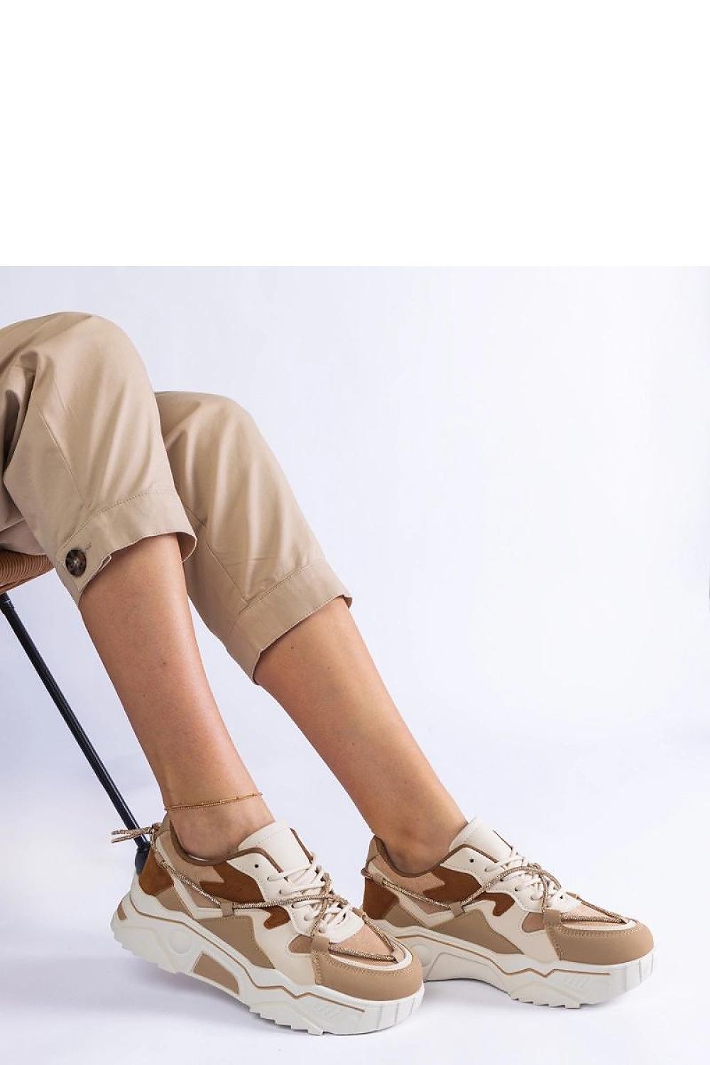 Sneakers model 207131 Solea