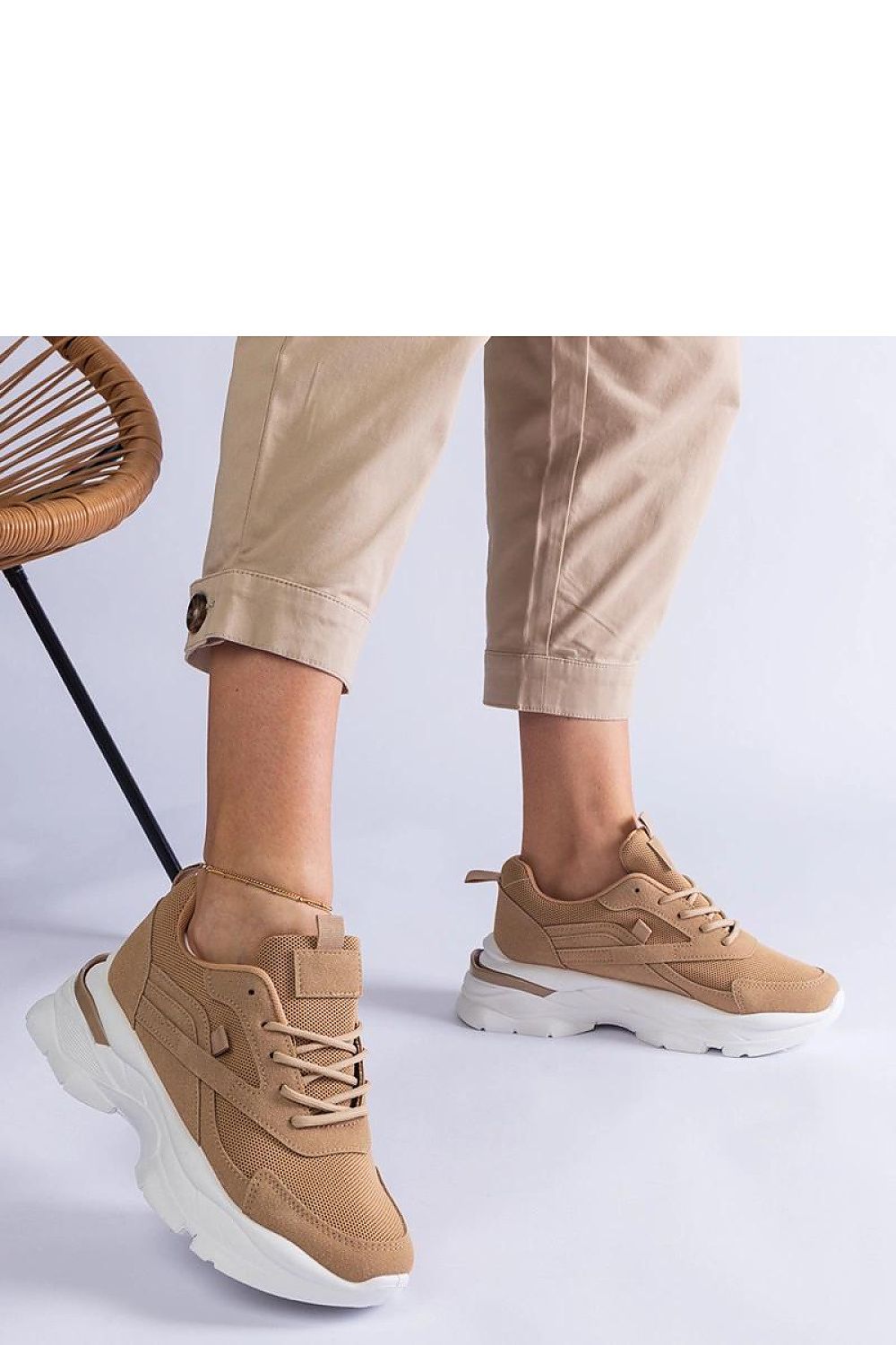 Sneakers model 207132 Solea