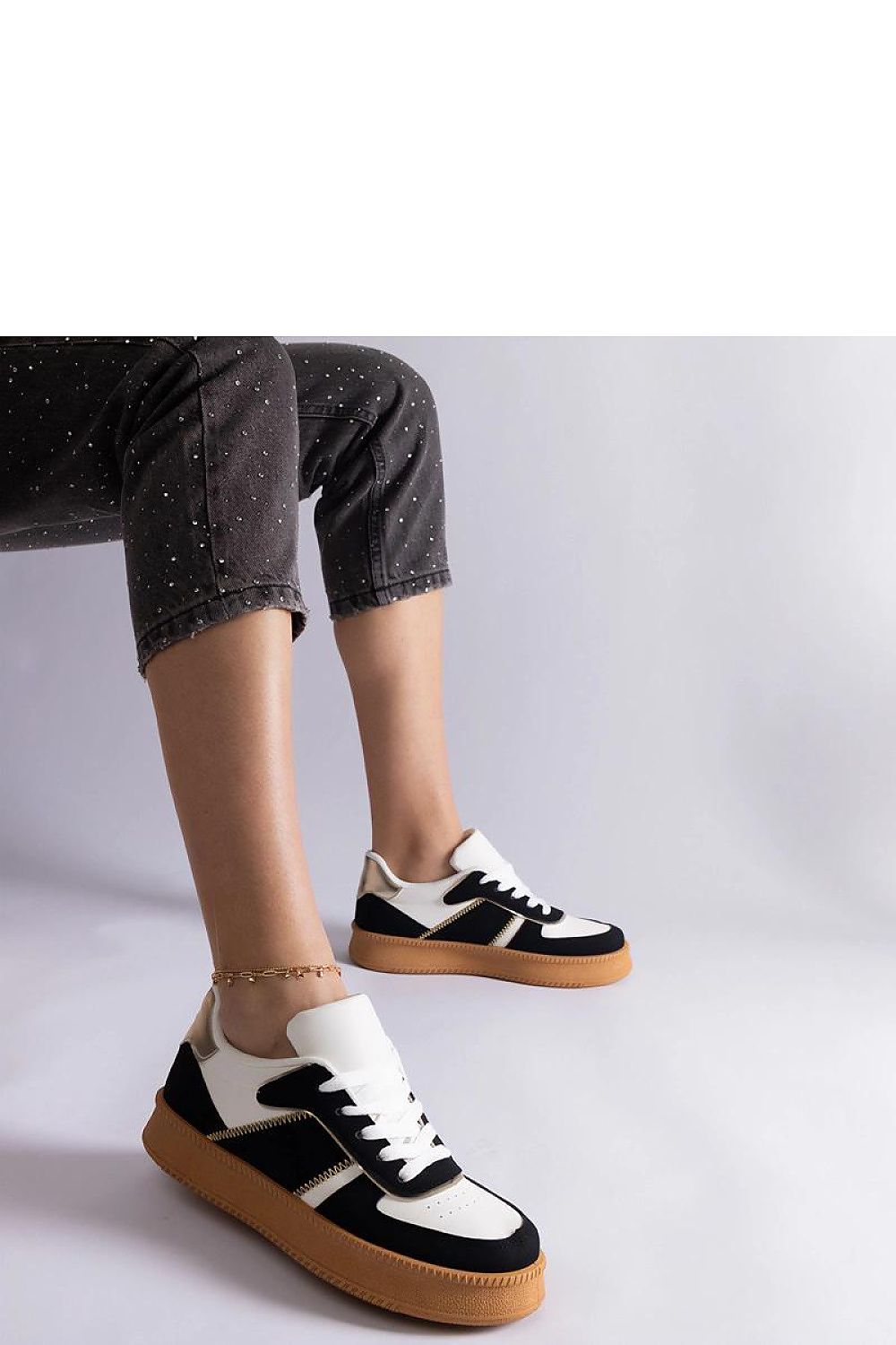 Sneakers model 207185 Solea