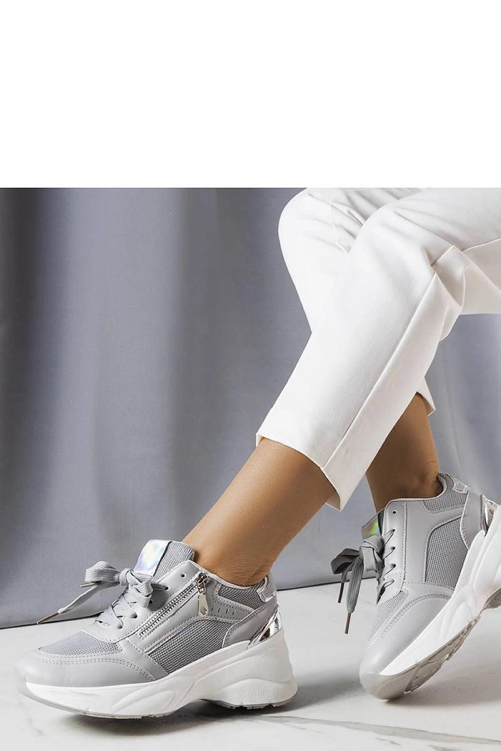 Sneakers model 207203 Solea