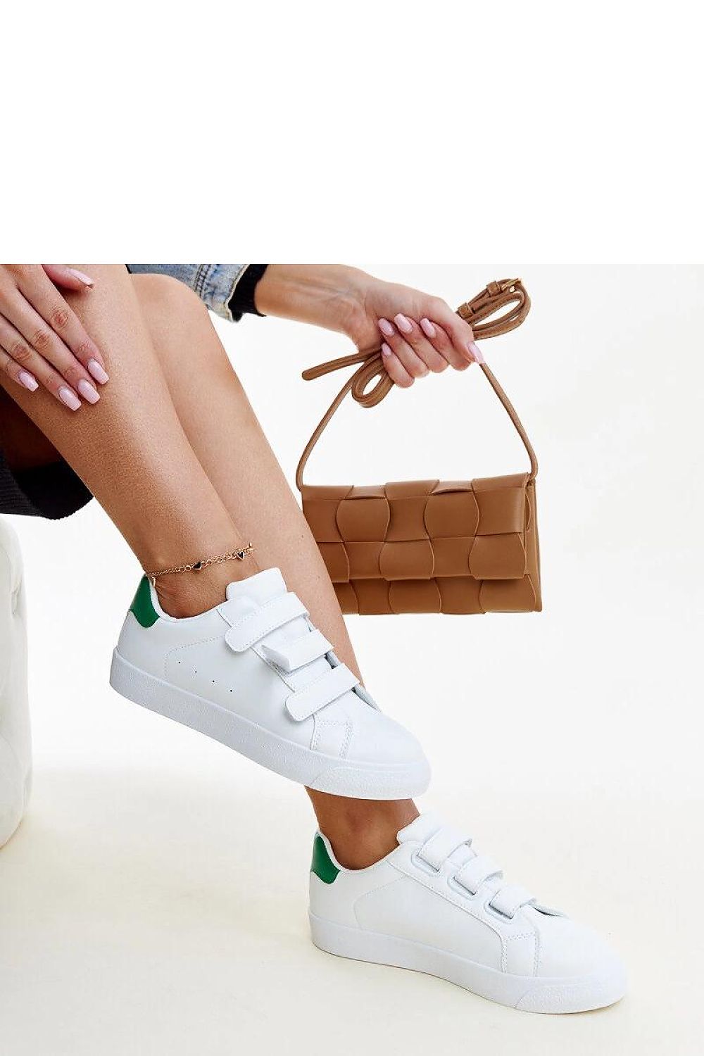 Sneakers model 207280 Solea