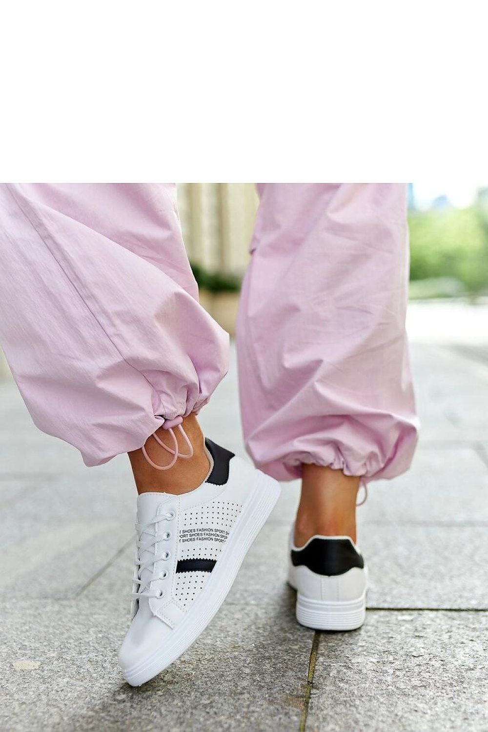 Sneakers model 207311 Solea