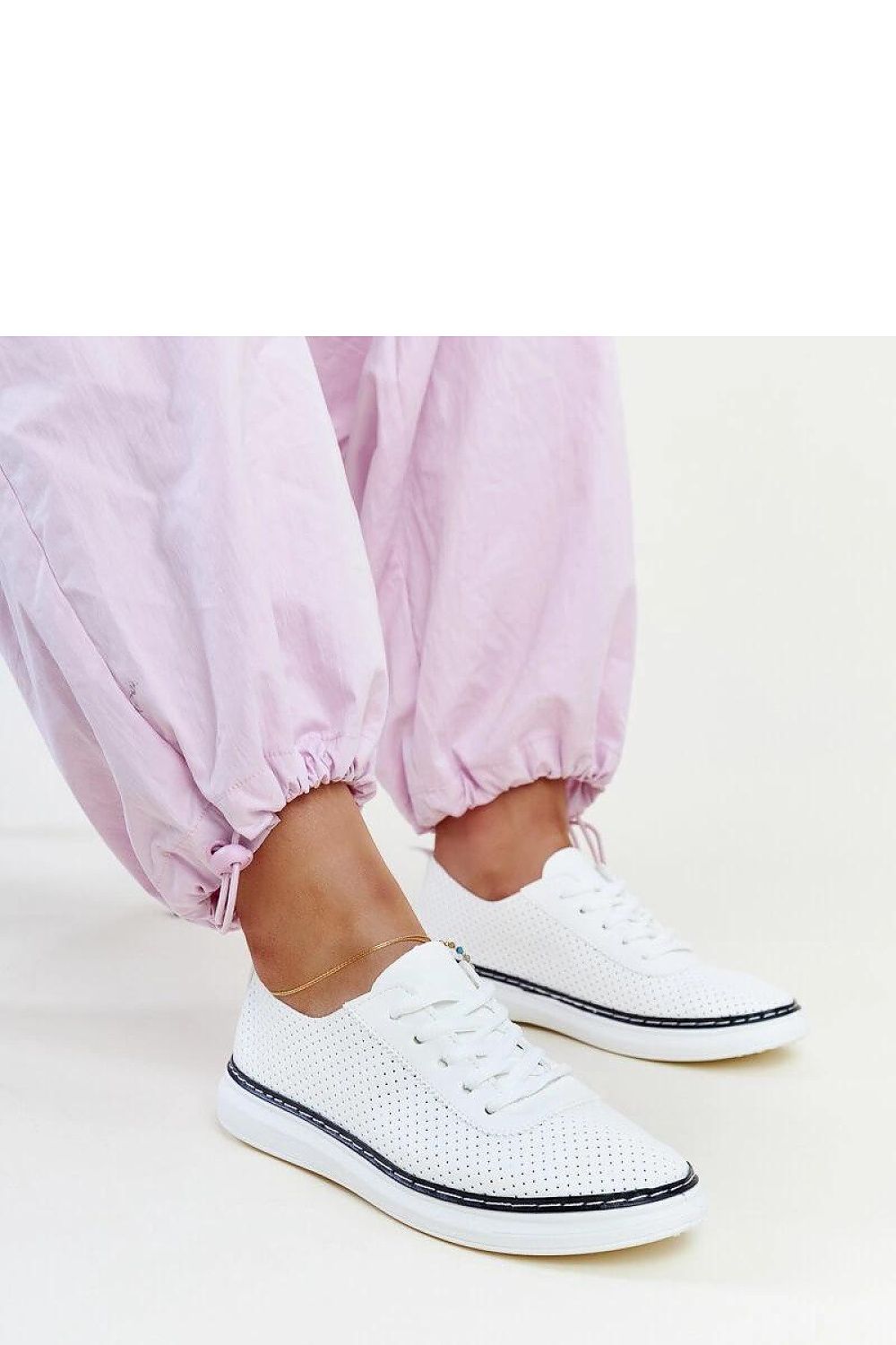 Sneakers model 207328 Solea