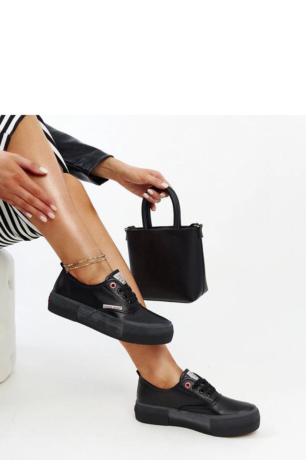 Sneakers model 207360 Solea