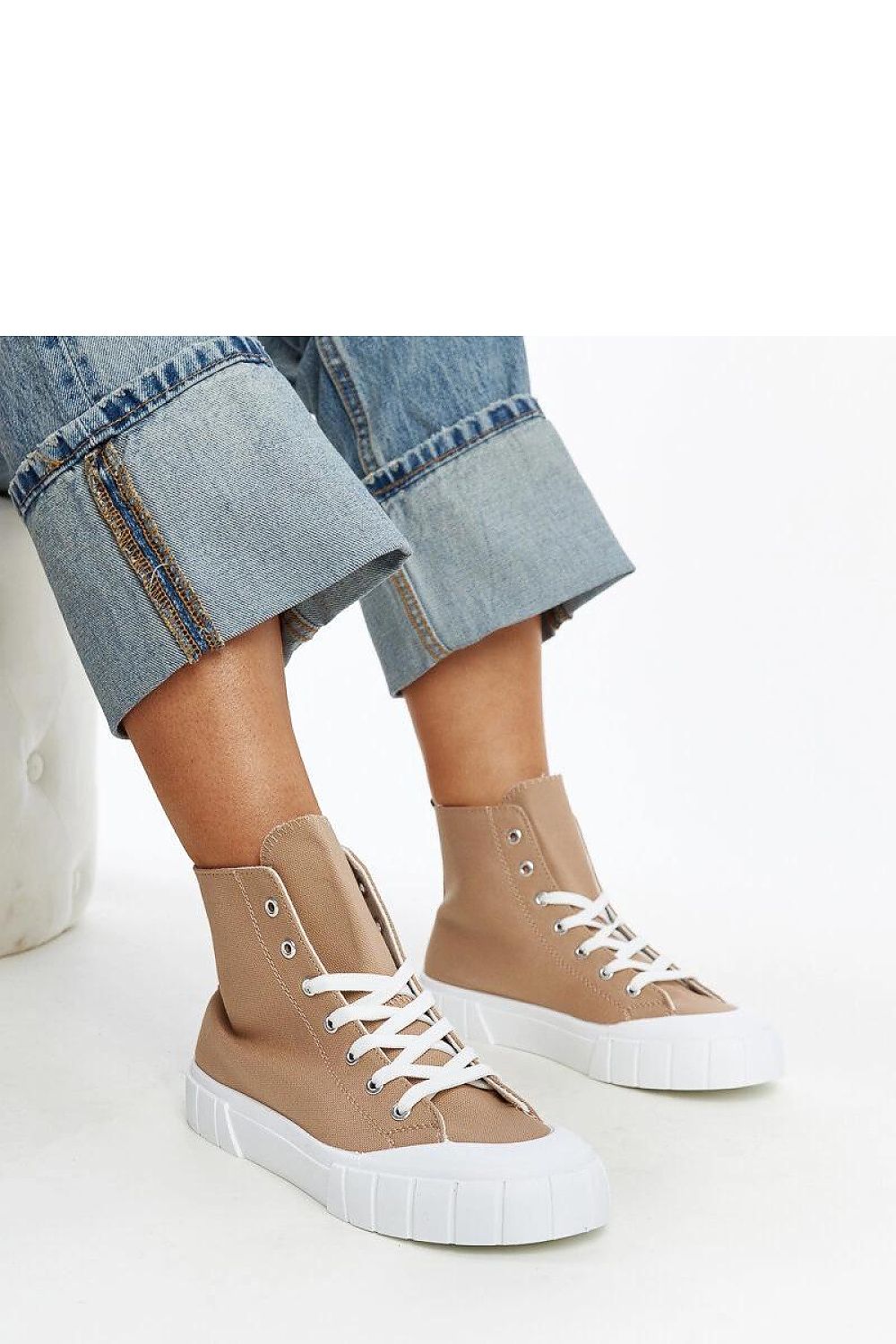 Sneakers model 207378 Solea