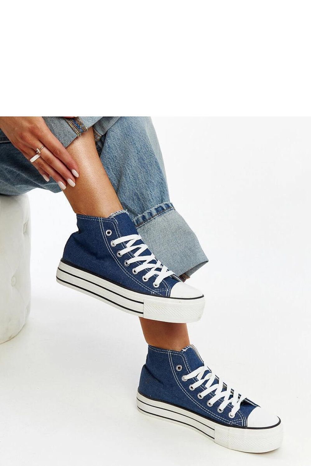 Sneakers model 207390 Solea