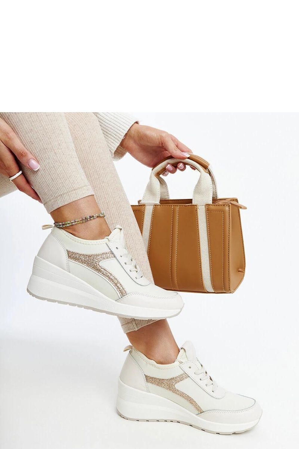 Sneakers model 207500 Solea