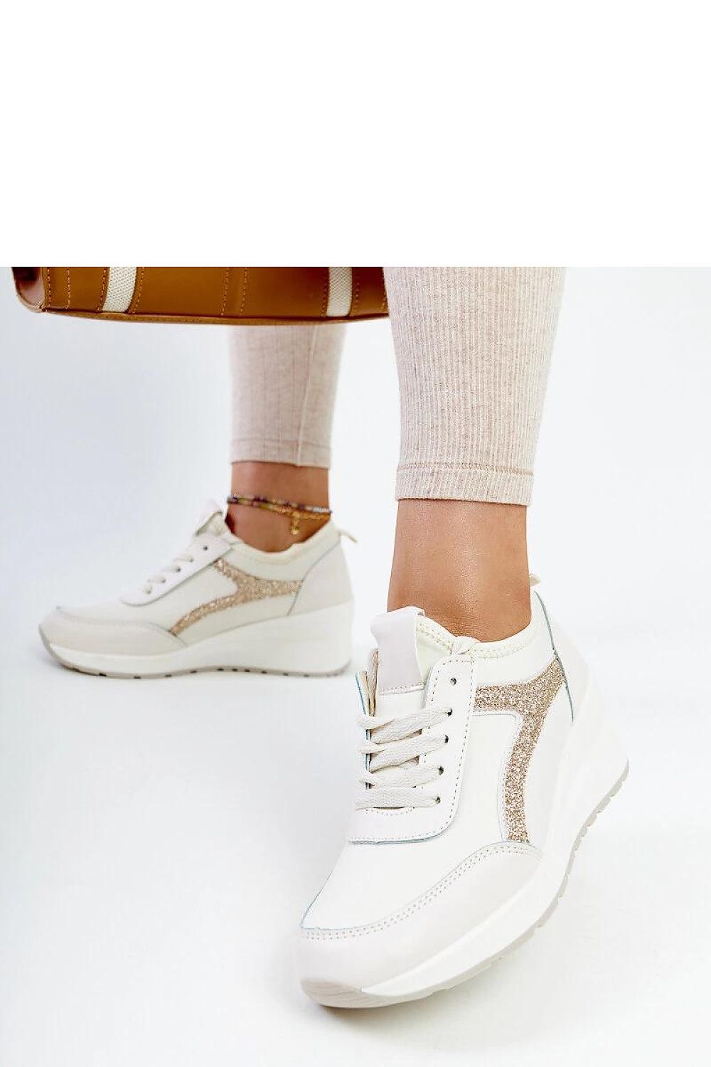 Sneakers model 207500 Solea