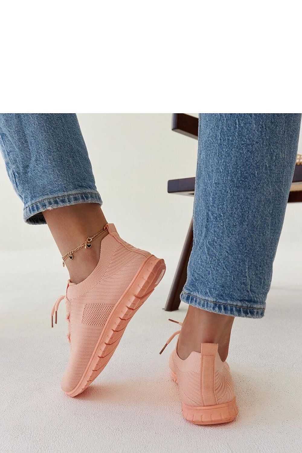 Sneakers model 207530 Solea