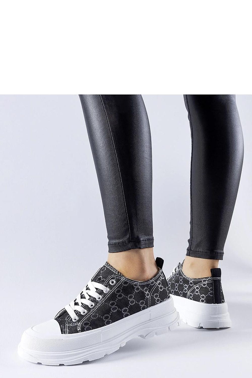 Sneakers model 207611 Solea