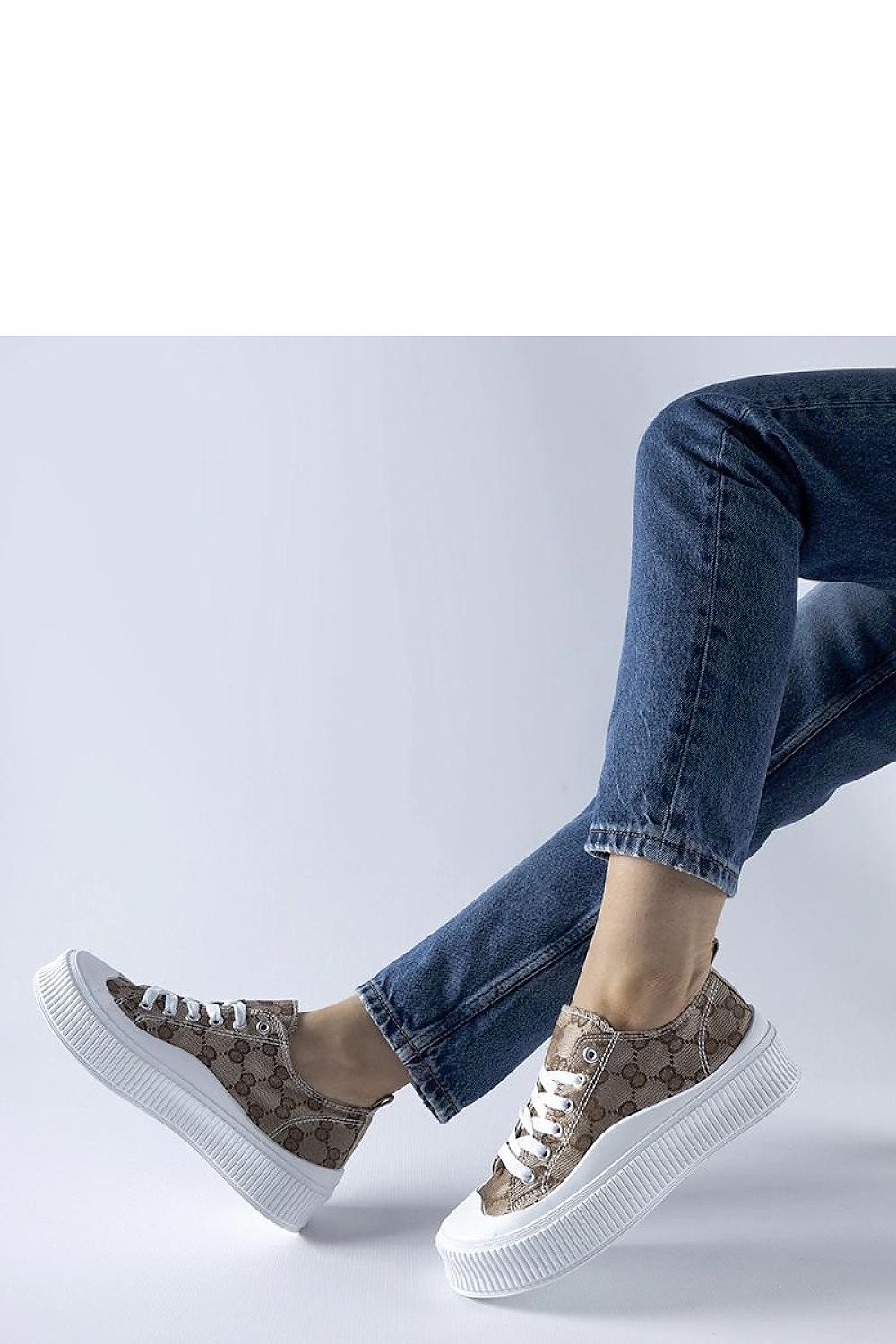 Sneakers model 207615 Solea