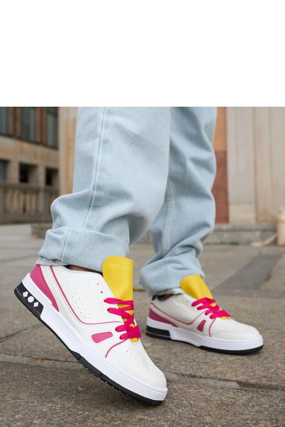 Sneakers model 207670 Solea