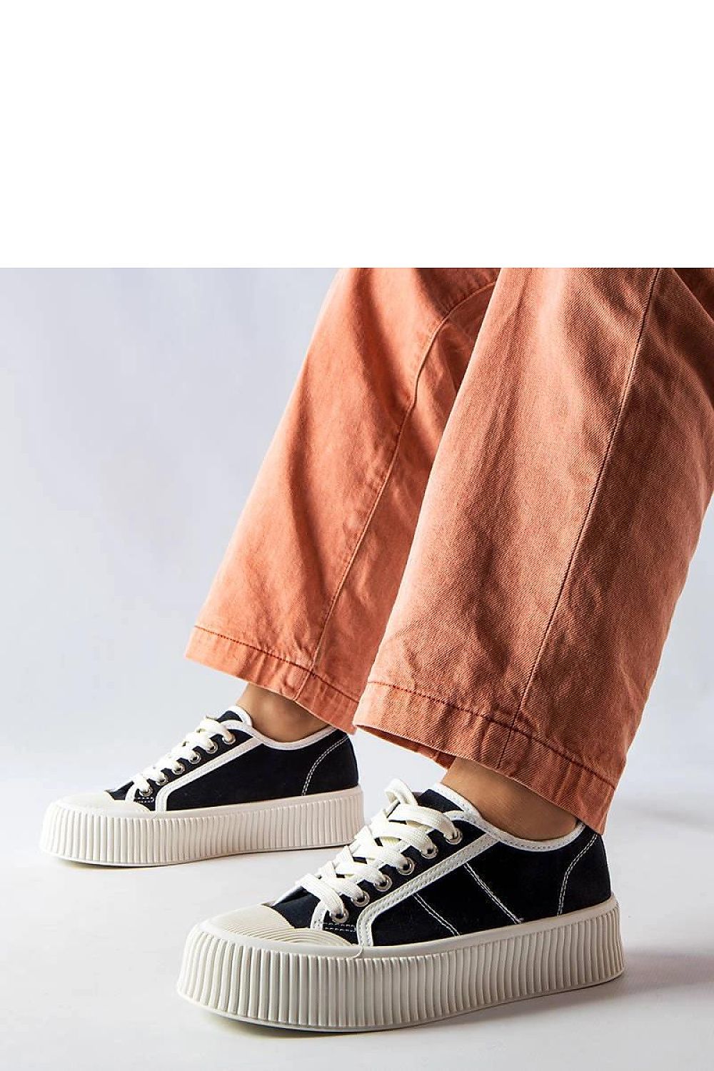 Sneakers model 207841 Solea