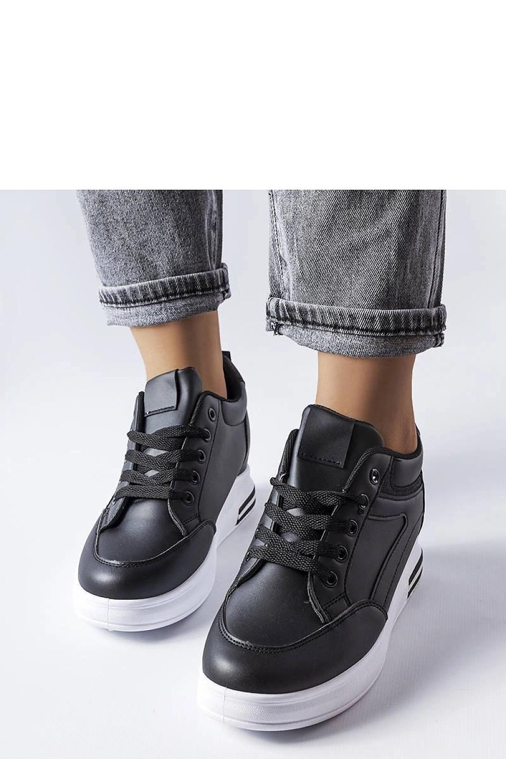 Sneakers model 207919 Solea