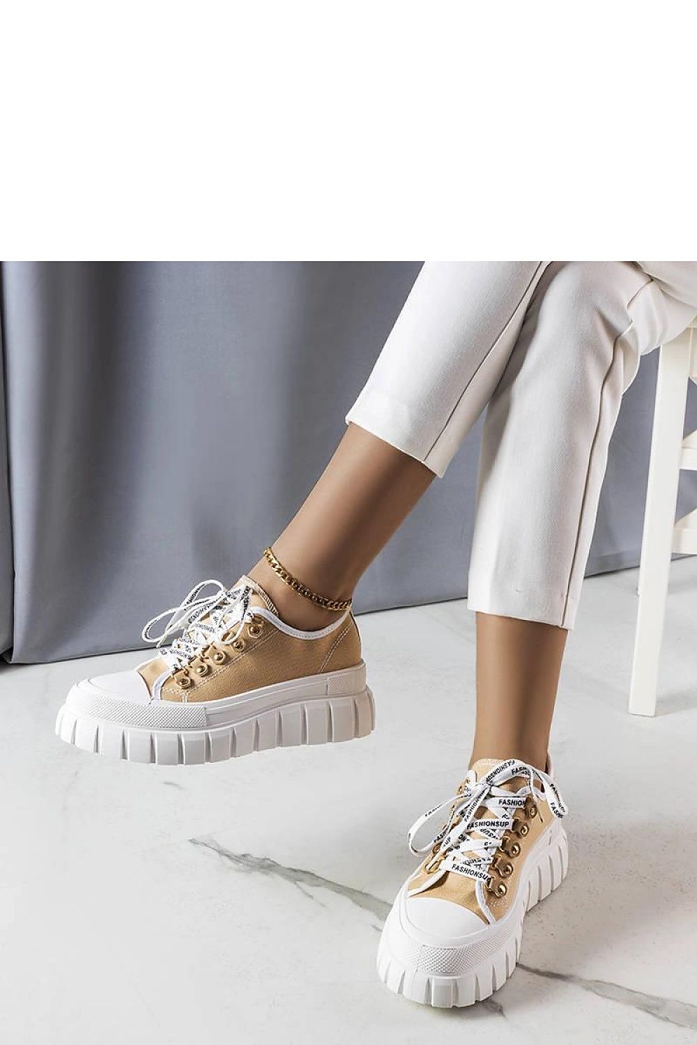 Sneakers model 207986 Solea