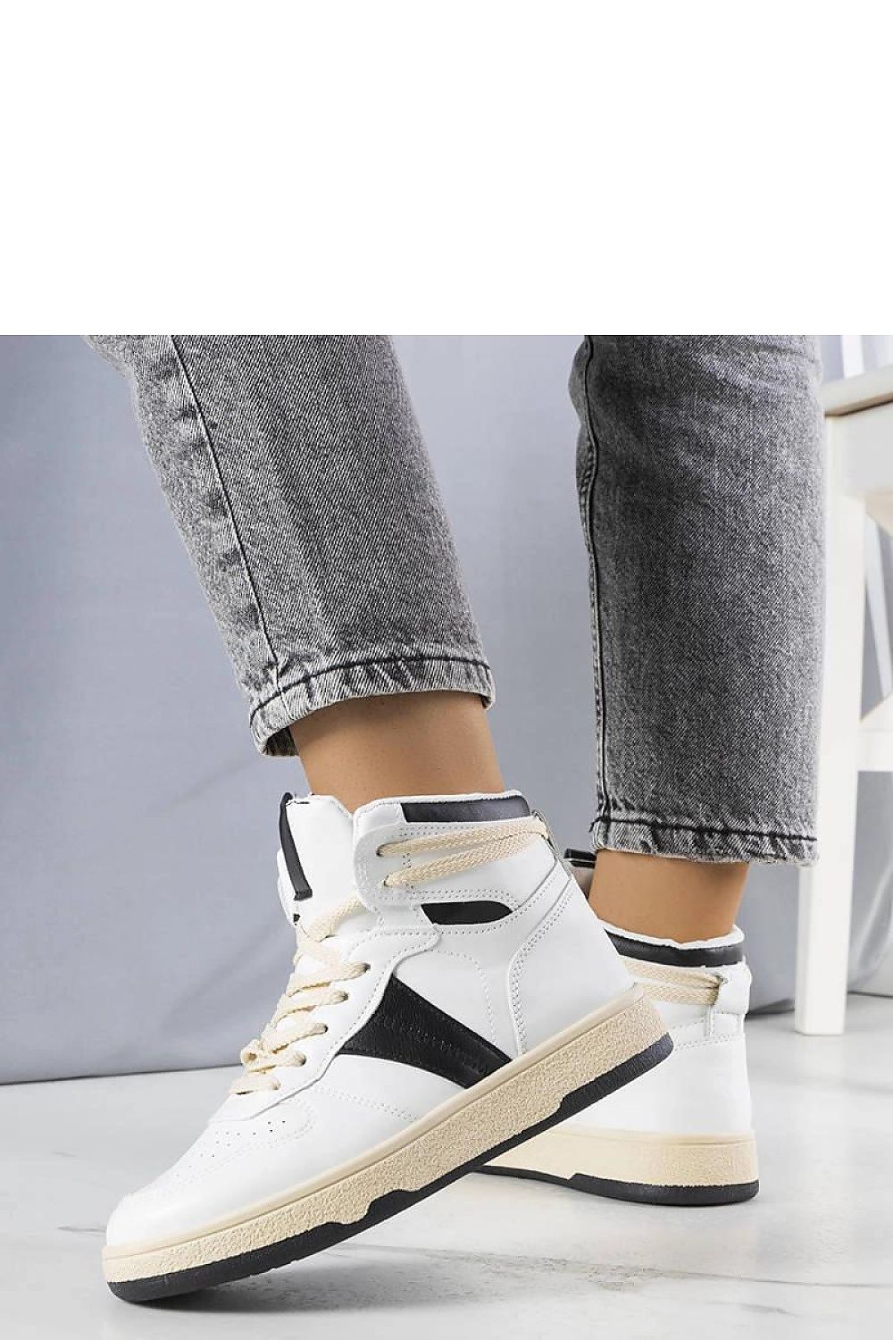 Sneakers model 208011 Solea