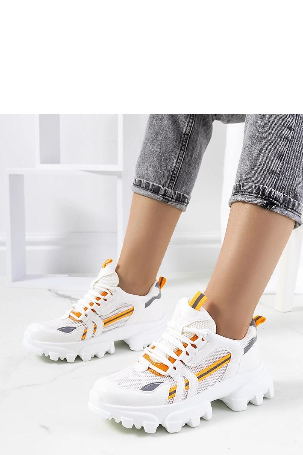 Sneakers model 208043 Solea