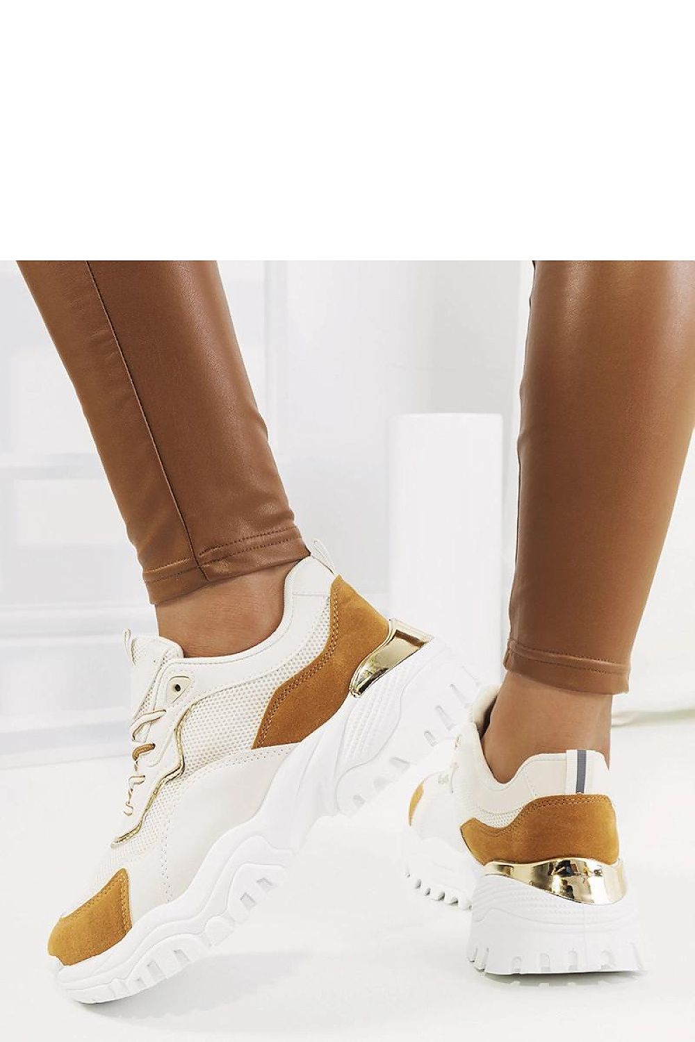 Sneakers model 208049 Solea