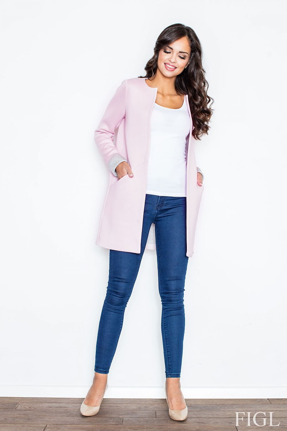Mantel model 47959 Figl