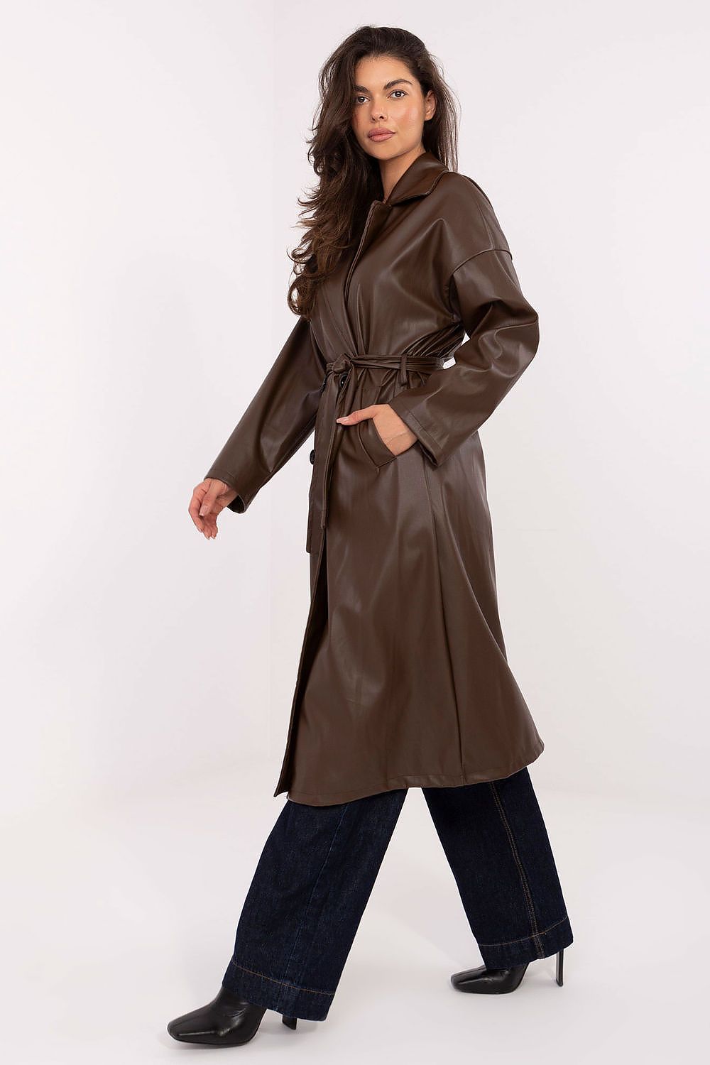 Mantel model 217536 Rue Paris