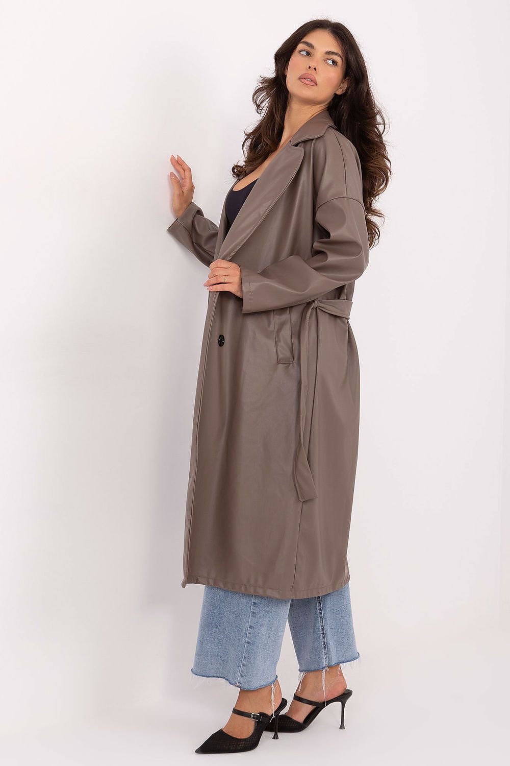 Mantel model 217538 Rue Paris
