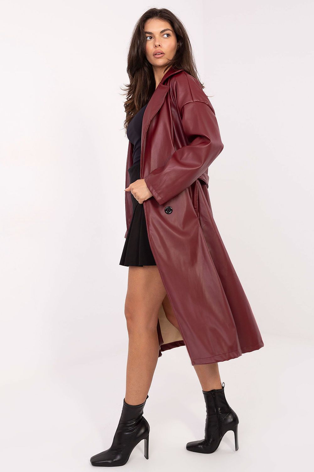 Mantel model 217880 Rue Paris