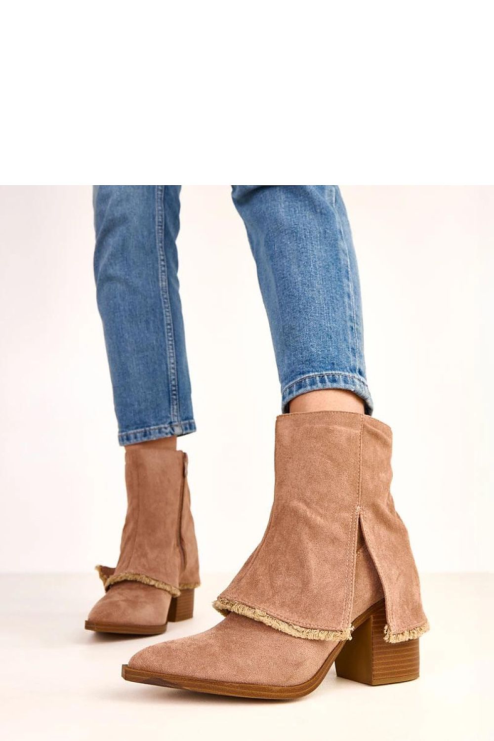 Stiefeletten mit Absatz model 220271 Solea