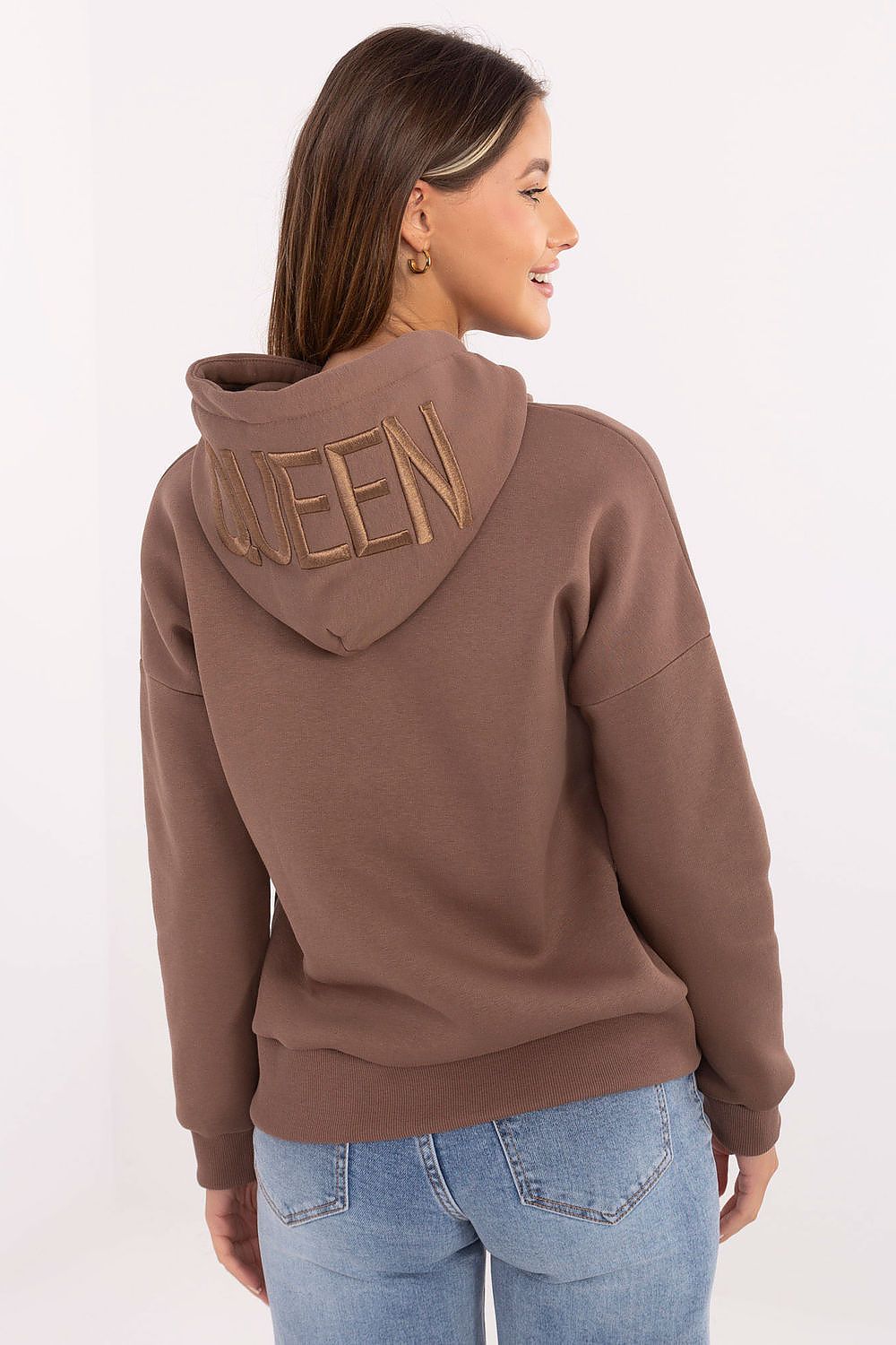 Sweater model 220405 Relevance
