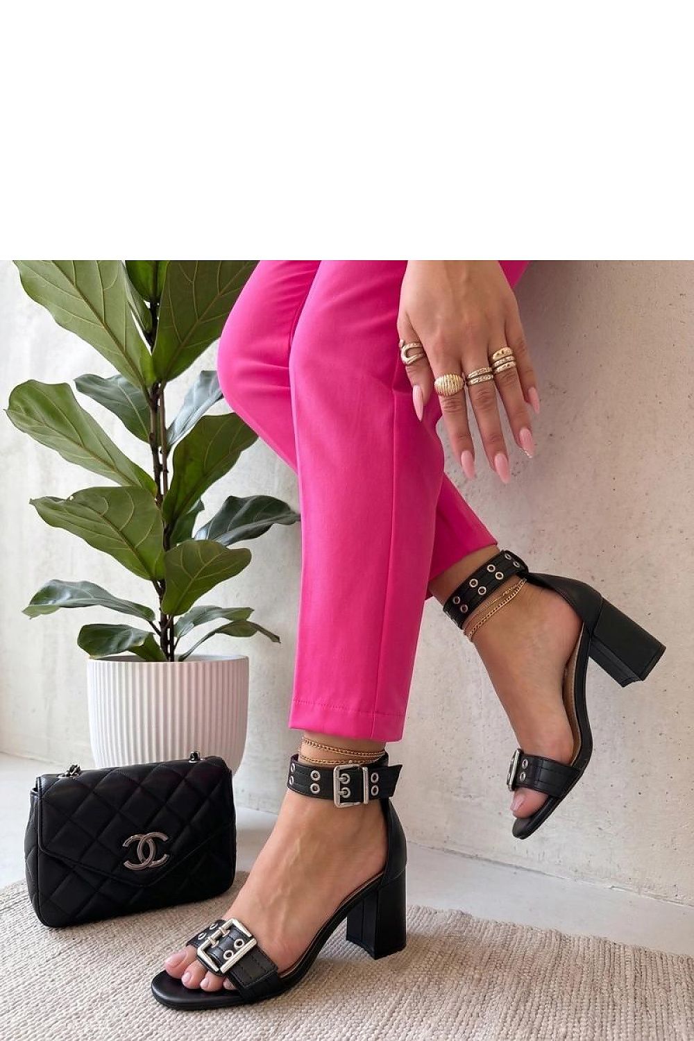 Sandalen mit Absatz model 227268 Solea