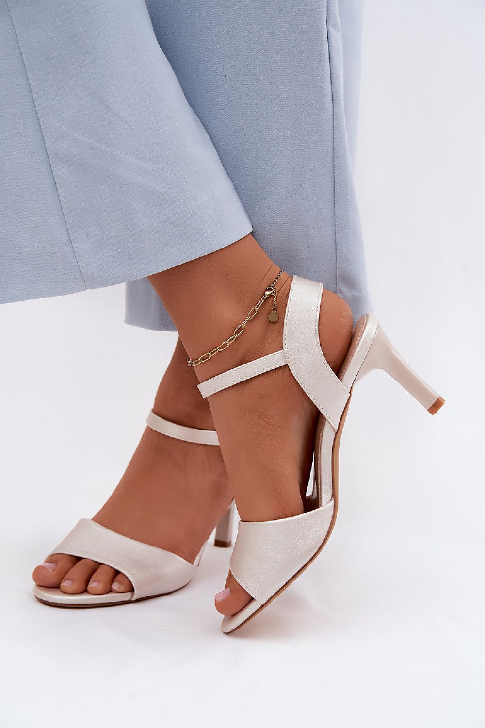 Sandalen mit Absatz model 228107 Step in style