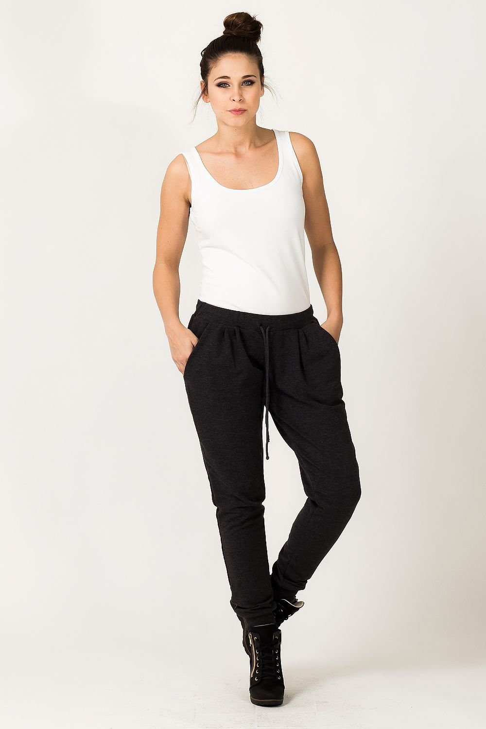 Sportanzug Hosen model 36110 Tessita