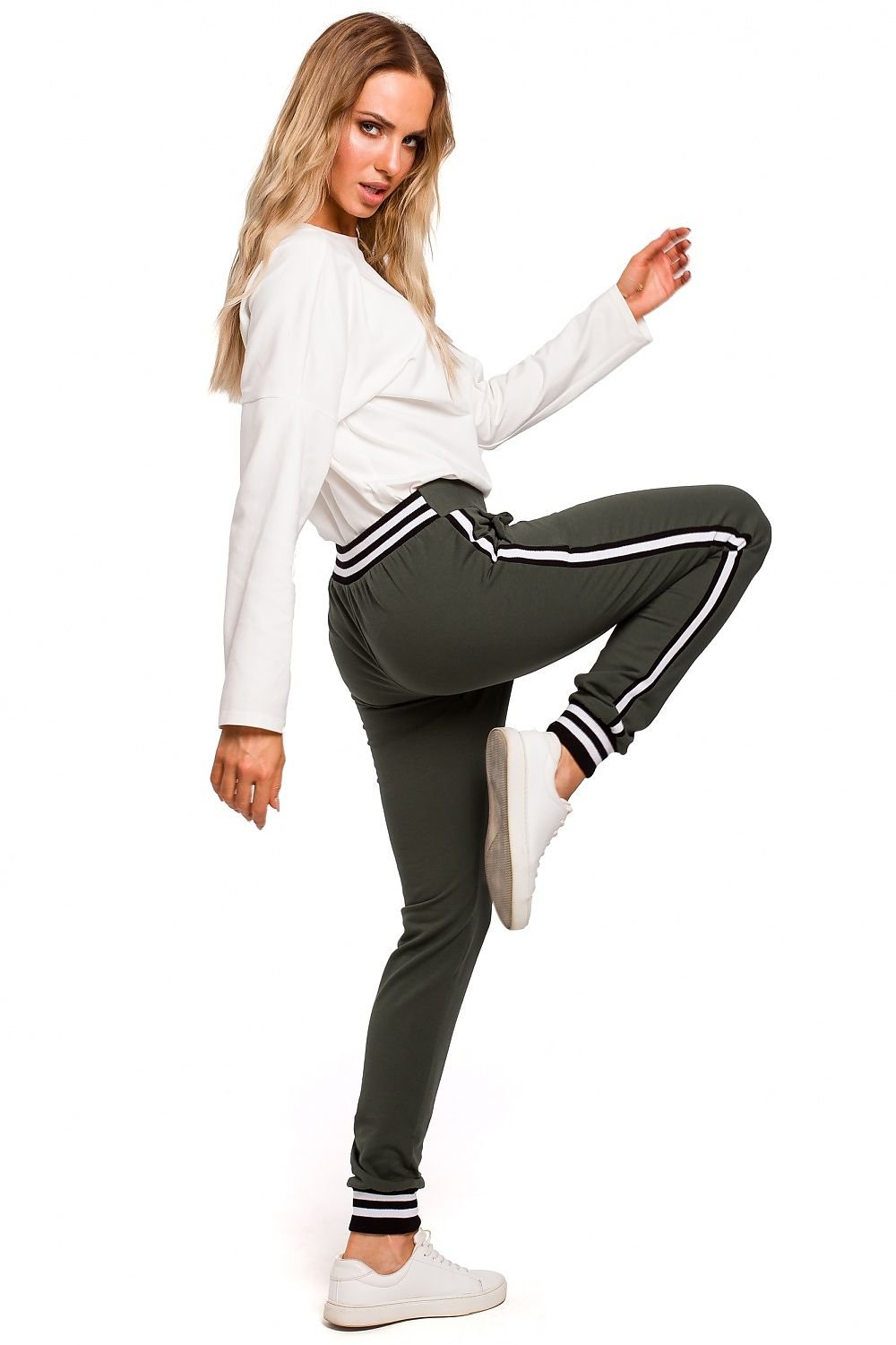 Damen Hose model 135472 Moe