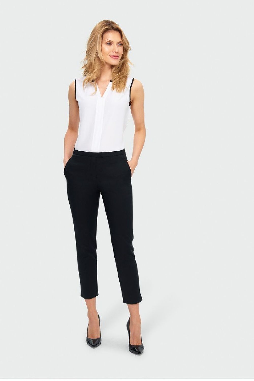 Damen Hose model 140938 Greenpoint