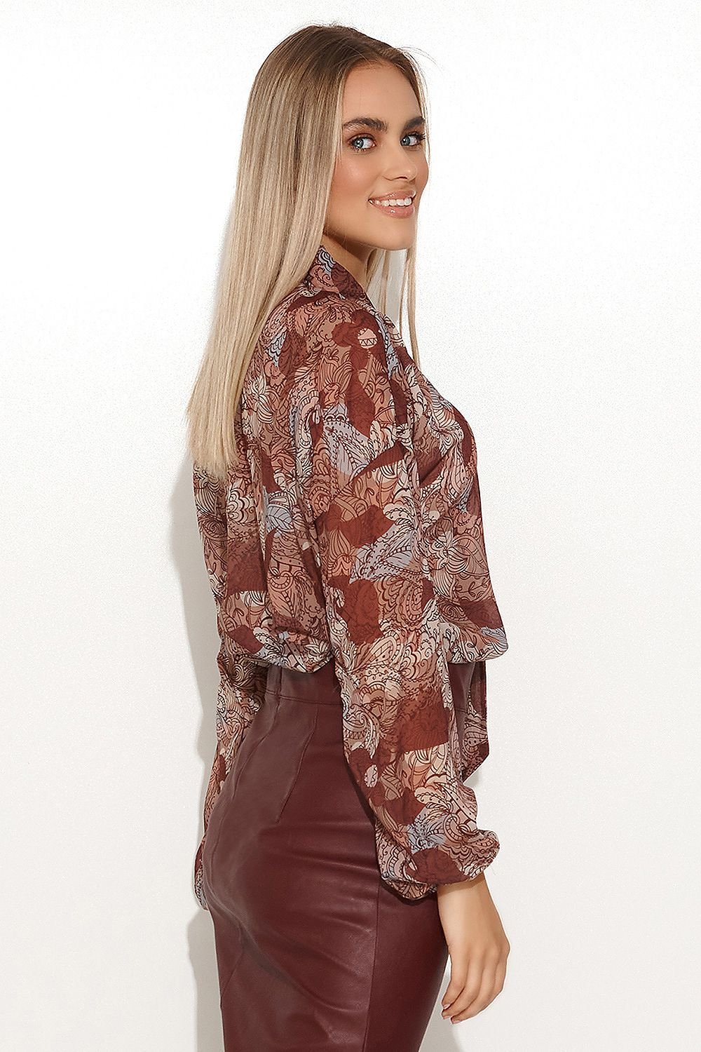 Bluse model 157007 Makadamia