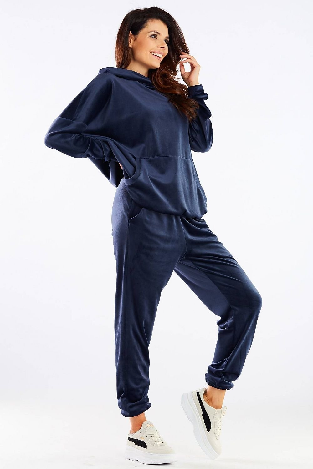 Sportanzug Hosen model 158609 awama