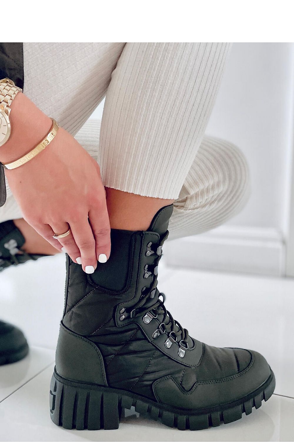 Stiefeletten mit Absatz model 171603 Inello
