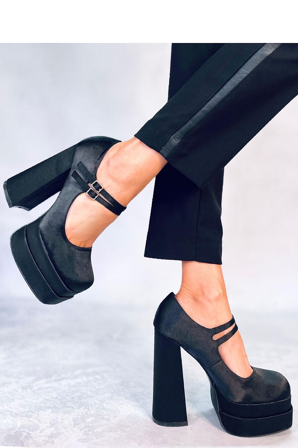 Plateaupumps model 176978 Inello